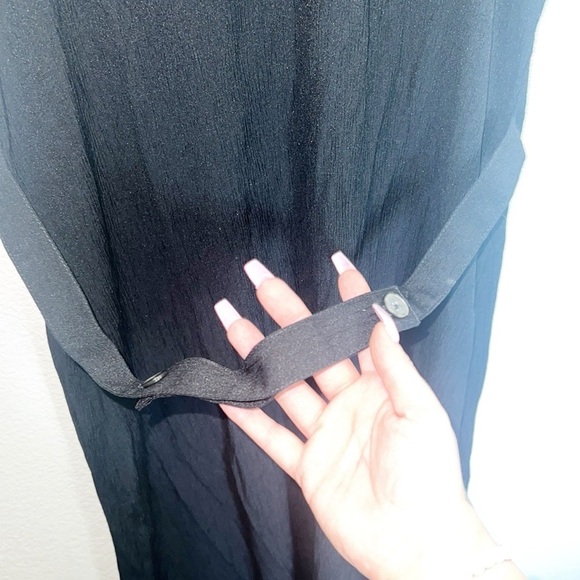 Studio1940 Black Collared Button Down Maxi Dress With Attached Belt To Tighten - Picture 9 of 9